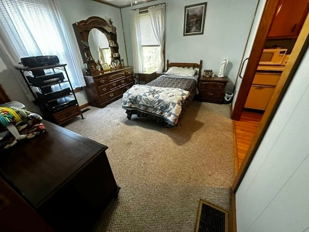 9 Spring St, Montague MA 01376 photo 8