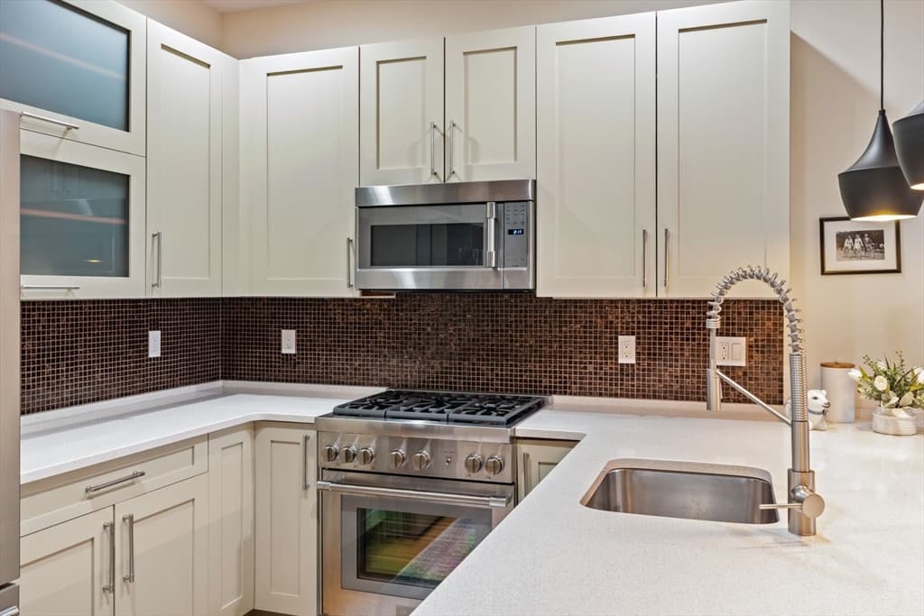Condominium at 150 Dorchester Ave # 604, Boston MA 02127, Boston, photo 14 of 34