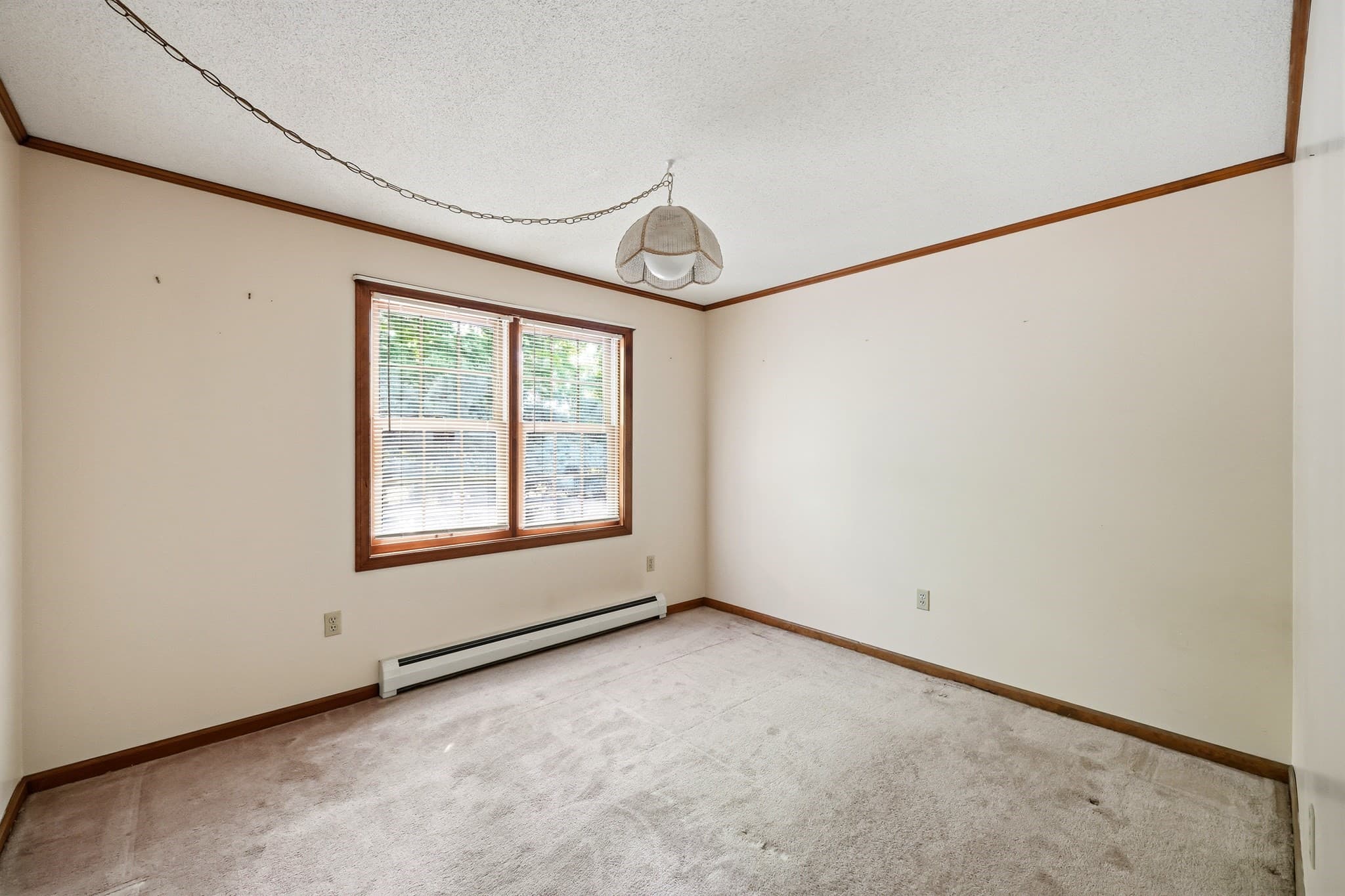 Single Family Residence at 4 Ladyslipper Ln, Hadley MA 01035, Hadley, photo 15 of 34