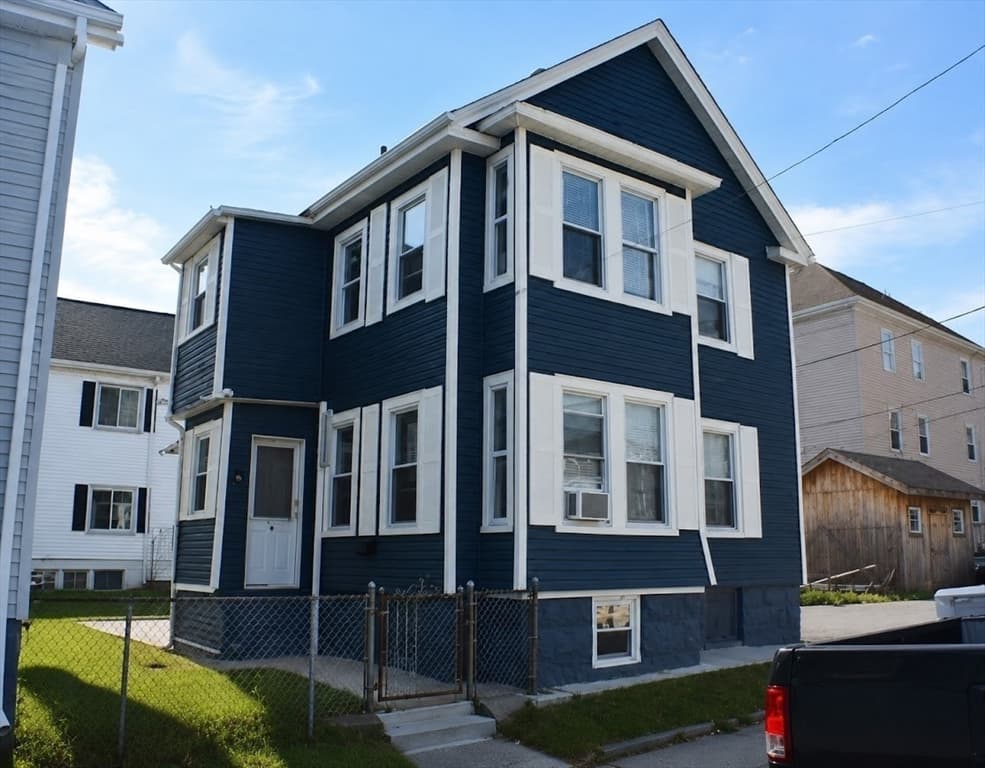 6 Coffin Avenue Ct, New Bedford MA 02746 photo 2