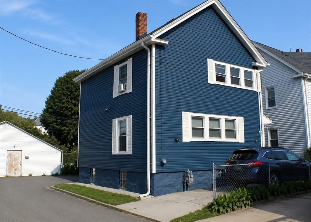 6 Coffin Avenue Ct, New Bedford MA 02746 photo 3