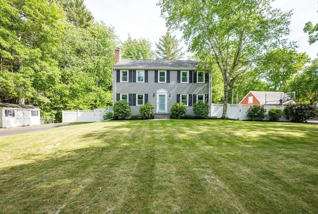 Single Family Residence at 245 Winter Street, Mansfield MA 02048, photo 3 of 42