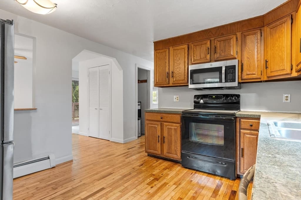 Single Family Residence at 90 Royalston Rd, Phillipston MA 01331, Phillipston, photo 13 of 42