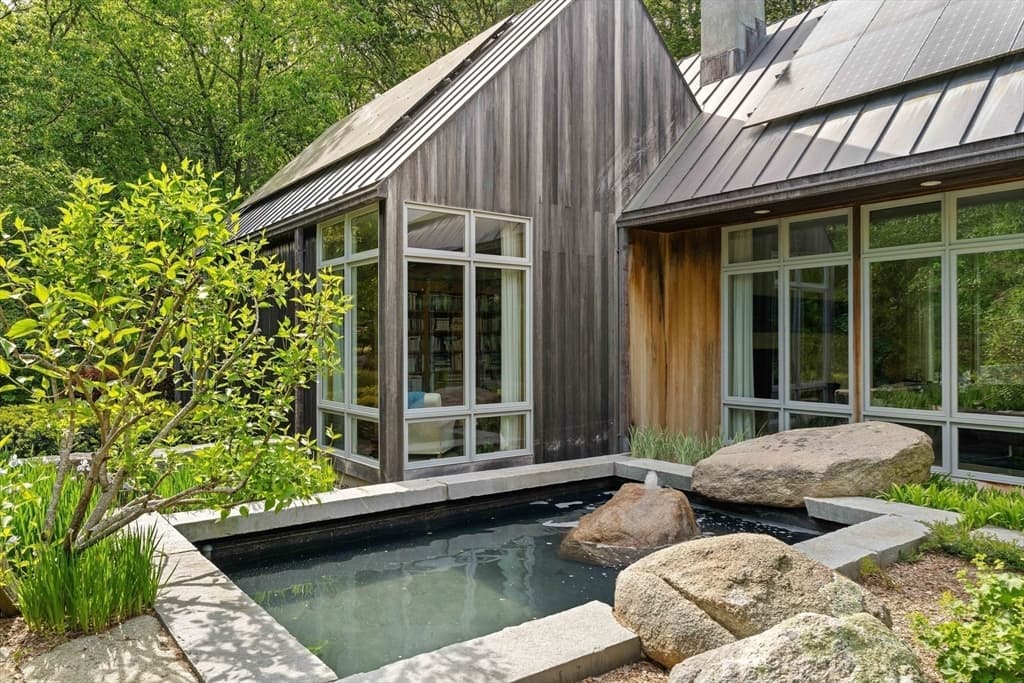 35 South Bowl Rd, Chilmark MA 02535
