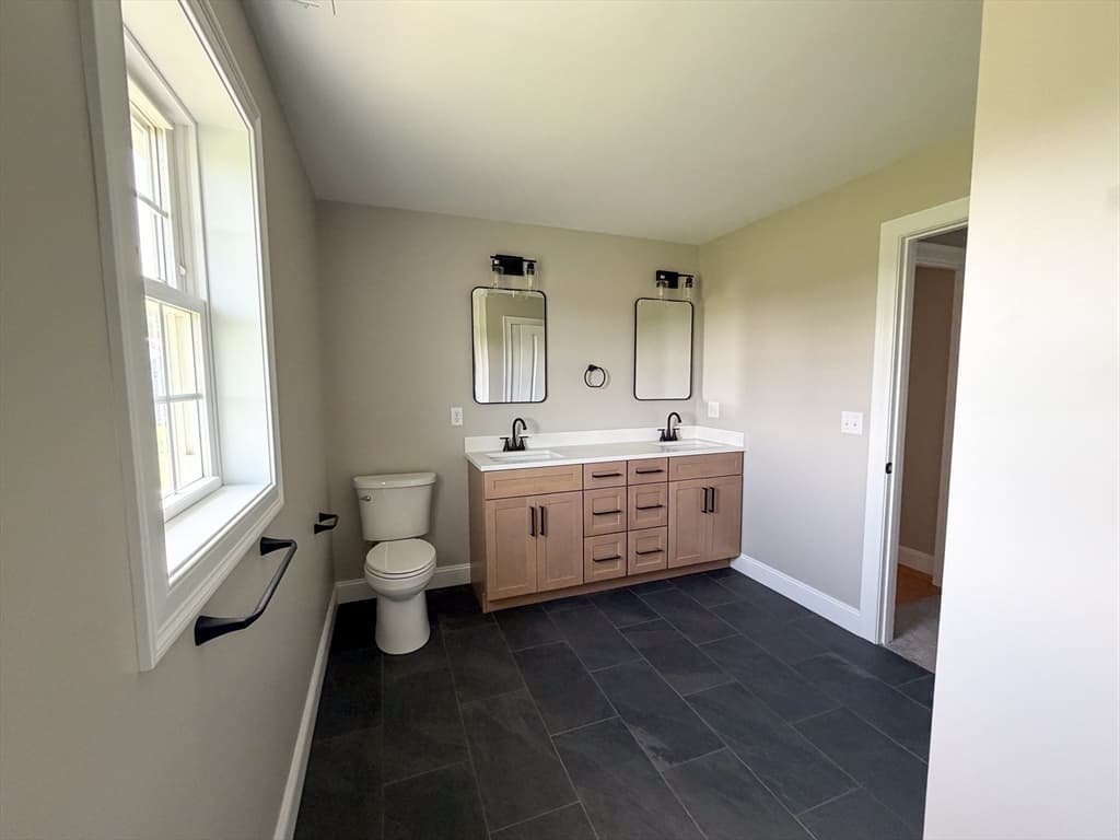 555 Neck Road, Lancaster MA 01523 photo 28