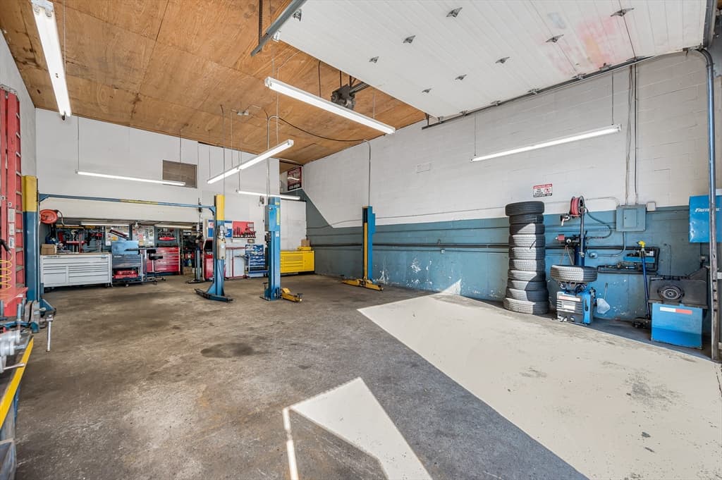 12 Carlton Street, Lowell MA 01851 photo 3