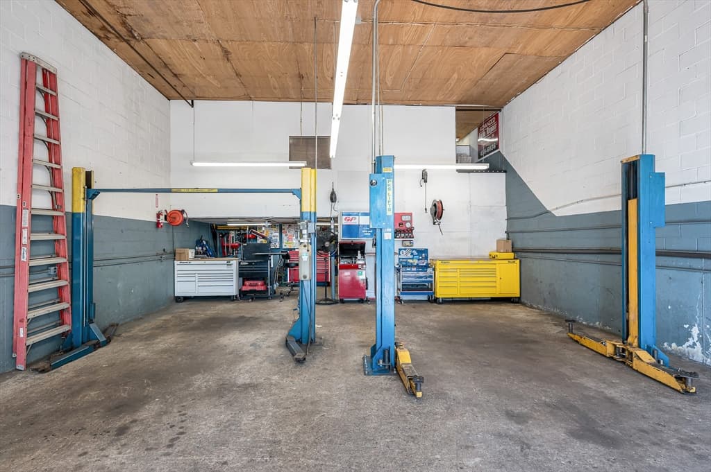12 Carlton Street, Lowell MA 01851 photo 4