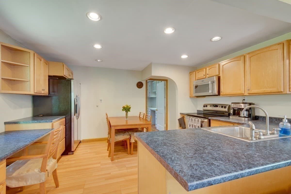 Single Family Residence at 45 Riveredge Road, Billerica MA 01862, photo 6 of 35