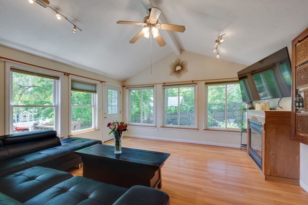 45 Riveredge Road, Billerica MA 01862