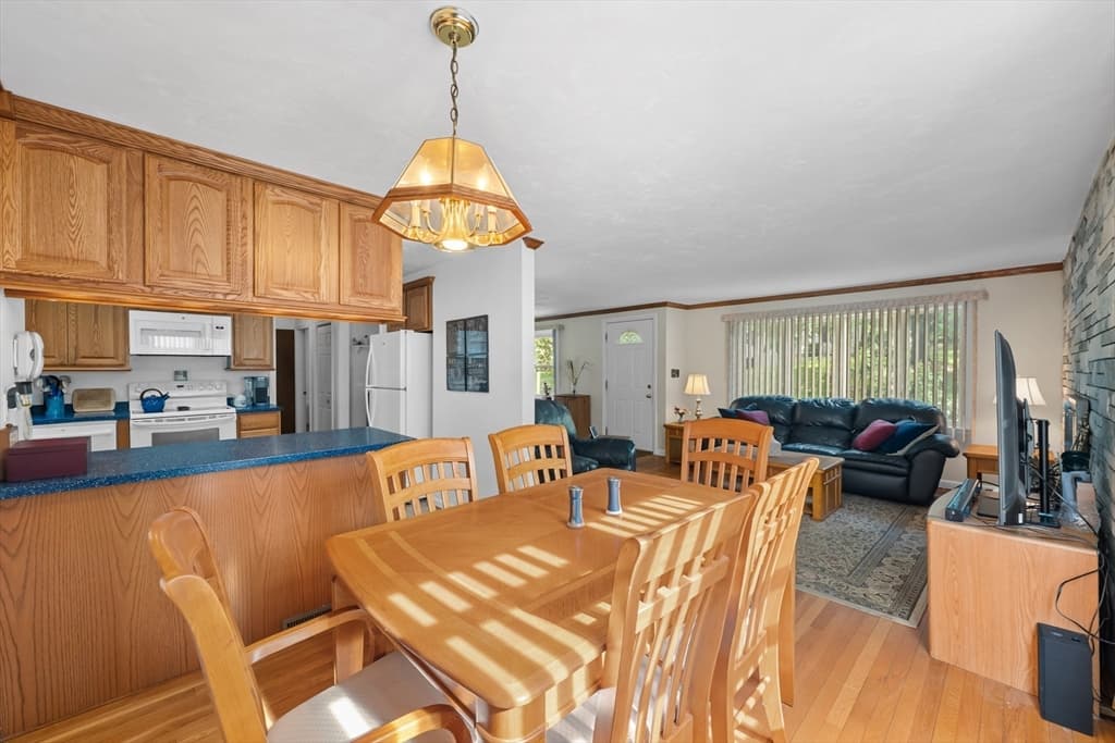 Single Family Residence at 16 Mars Dr, Shrewsbury MA 01545, photo 12 of 42