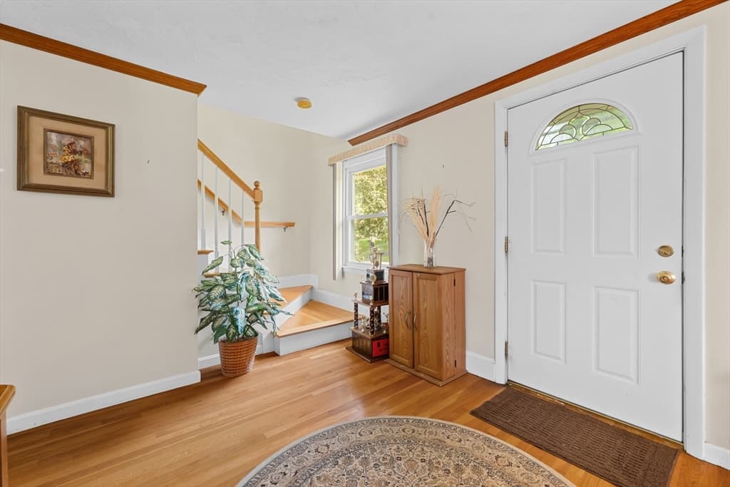 Single Family Residence at 16 Mars Dr, Shrewsbury MA 01545, photo 9 of 42