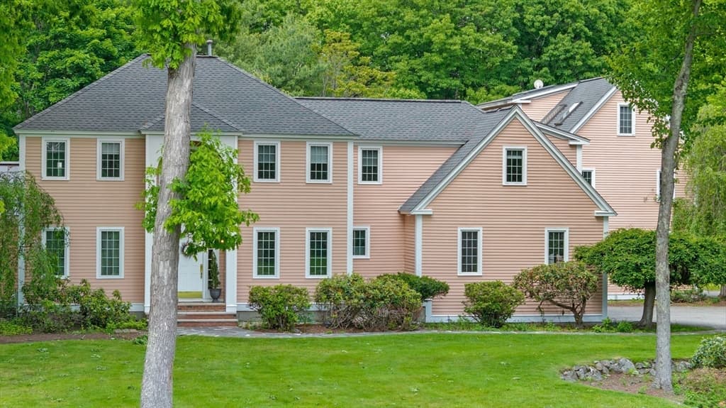 Single Family Residence at 15 Darrell Dr., North Reading MA 01864, North Reading, photo 2 of 42