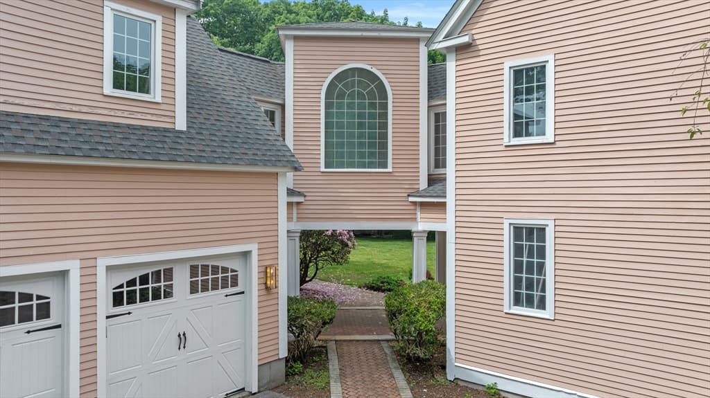 Single Family Residence at 15 Darrell Dr., North Reading MA 01864, North Reading, photo 4 of 42