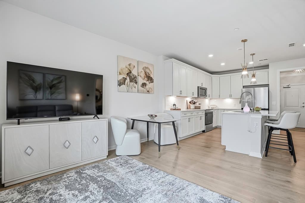 Condominium at 2 Codman Way # 2203, Westborough MA 01581, Westborough, photo 9 of 36