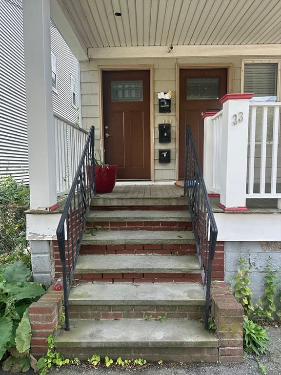 33 Wave Ave, Revere MA 02151 photo 2