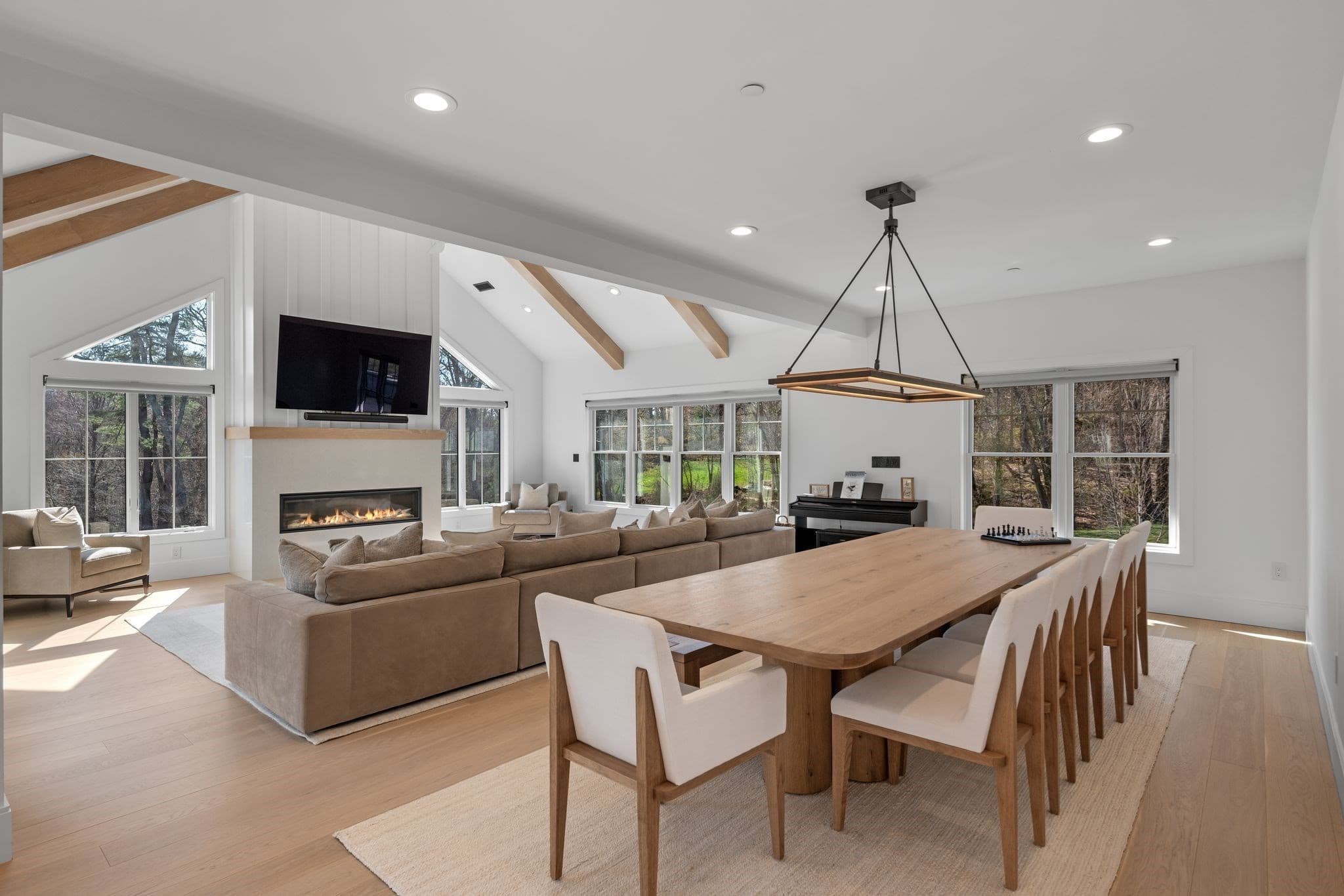 Single Family Residence at 15 Spring Hill Farm Road, Wenham MA 01984, photo 18 of 41