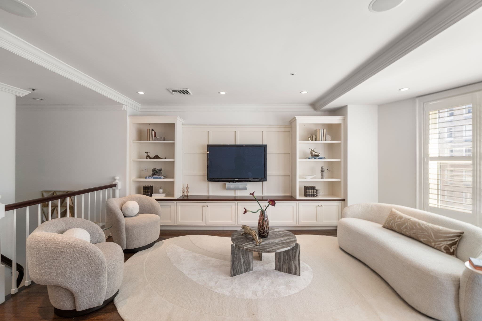 Condominium at 300 Boylston # 909, Boston MA 02116, photo 2 of 20