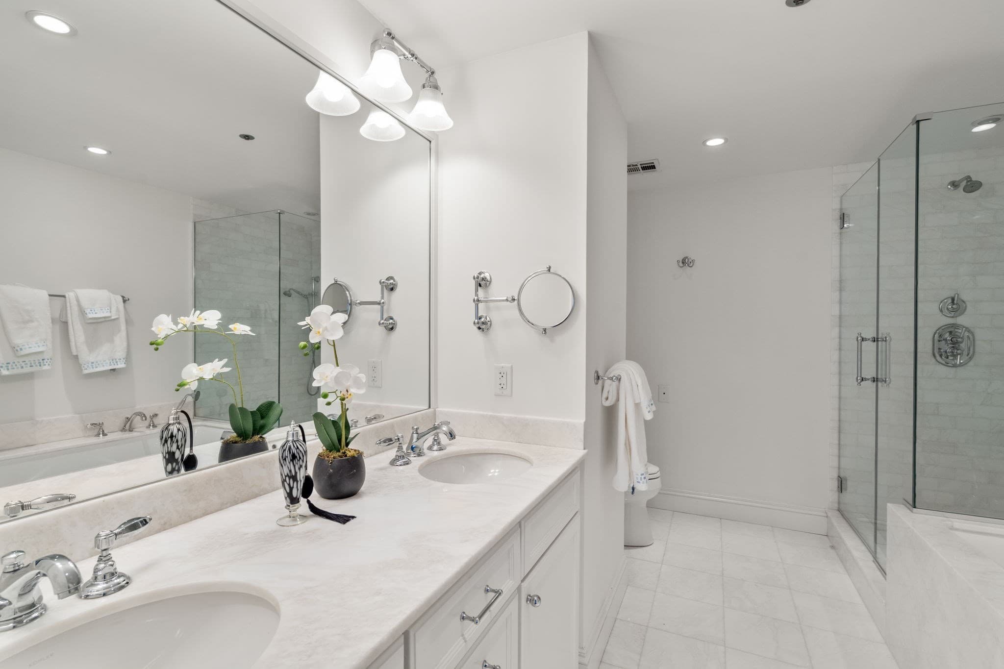Condominium at 300 Boylston # 909, Boston MA 02116, photo 16 of 20