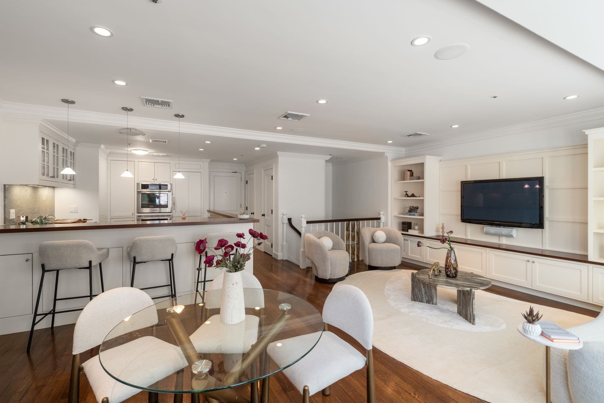 Condominium at 300 Boylston # 909, Boston MA 02116, photo 5 of 20