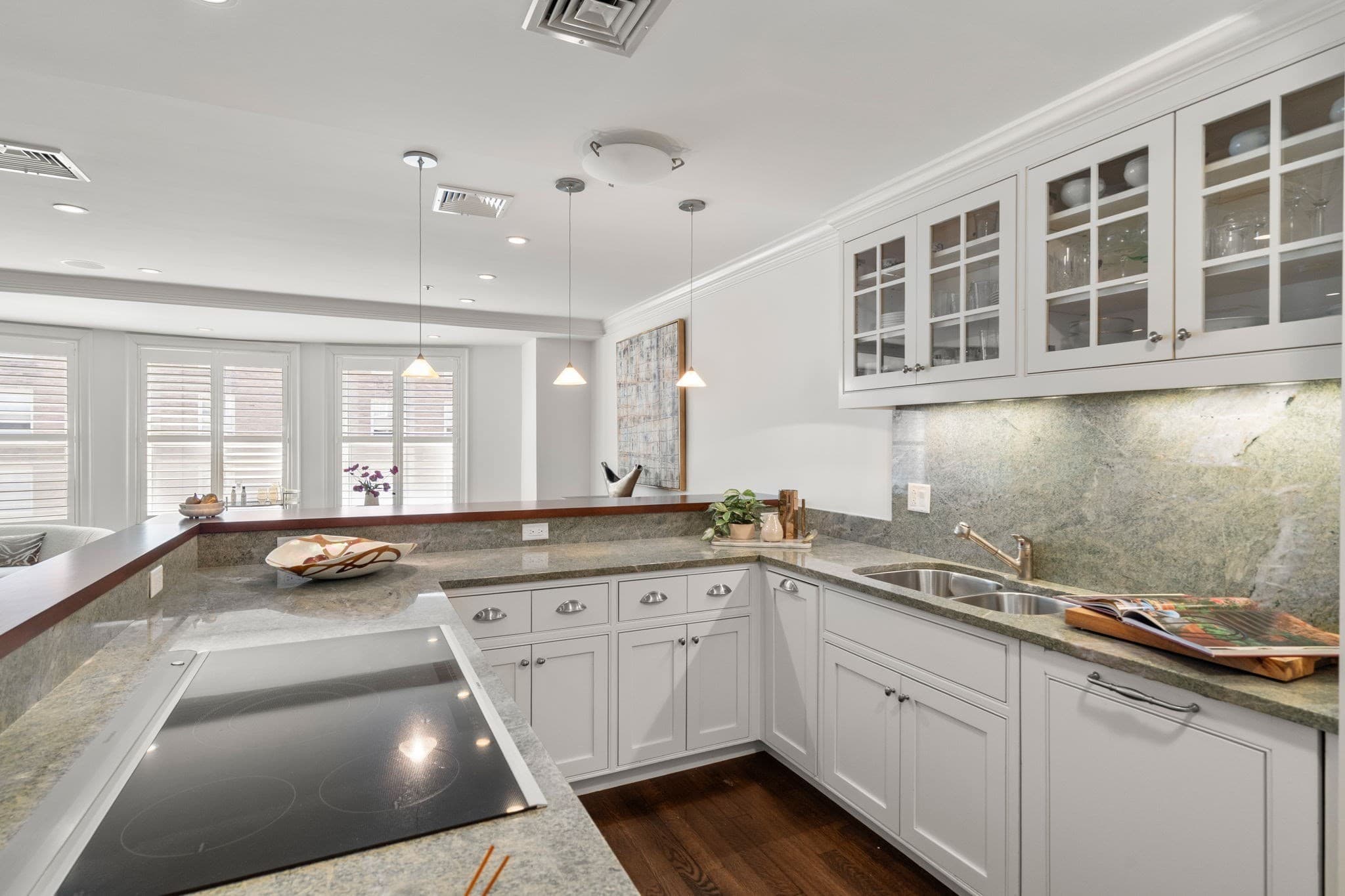 Condominium at 300 Boylston # 909, Boston MA 02116, photo 9 of 20