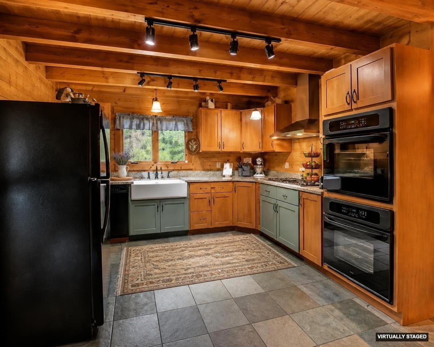 Single Family Residence at 23 Dana Rd, Petersham MA 01366, photo 4 of 24