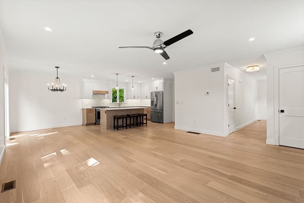 5 Ciaramitaro Ct, Gloucester MA 01930 photo 6