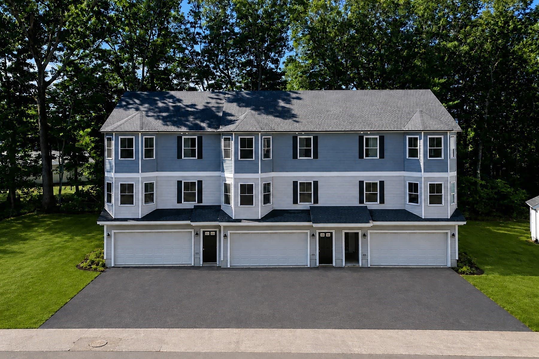 299 Quincy St, Building 2 # 3, Holbrook MA 02343