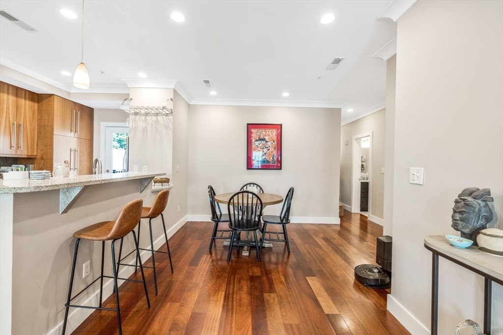 Condominium at 109 D St # 4, Boston MA 02127, Boston, photo 4 of 14