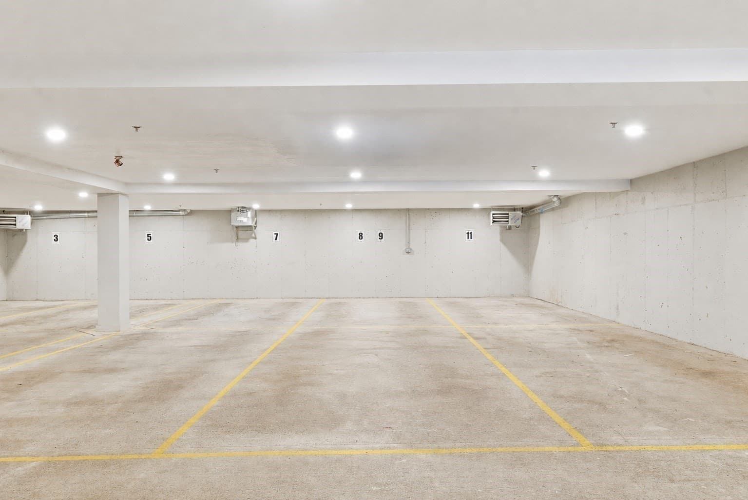 Condominium at 187-191 Condor St # 5, Boston MA 02128, photo 23 of 27