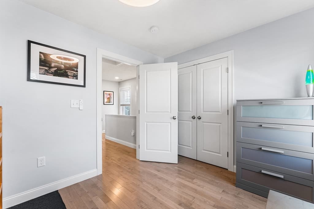 Condominium at 18 1/2 Dalton Ct, Peabody MA 01960, Peabody, photo 13 of 23