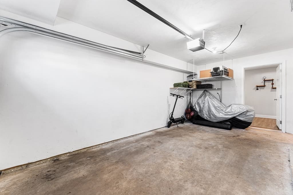 Condominium at 18 1/2 Dalton Ct, Peabody MA 01960, Peabody, photo 18 of 23