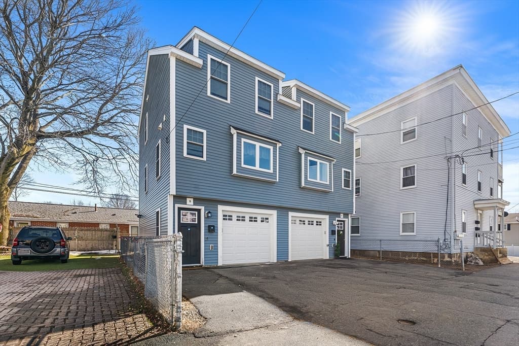 Condominium at 18 1/2 Dalton Ct, Peabody MA 01960, Peabody, photo 21 of 23