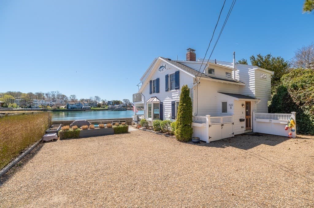 8 Bickford Way, Gloucester MA 01930 photo 31