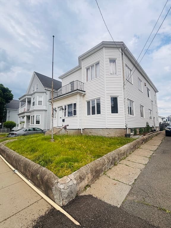 817 Broadway, Revere MA 02151