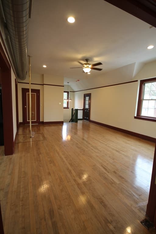 1043 Sumner Ave, Springfield MA 01118 photo 12