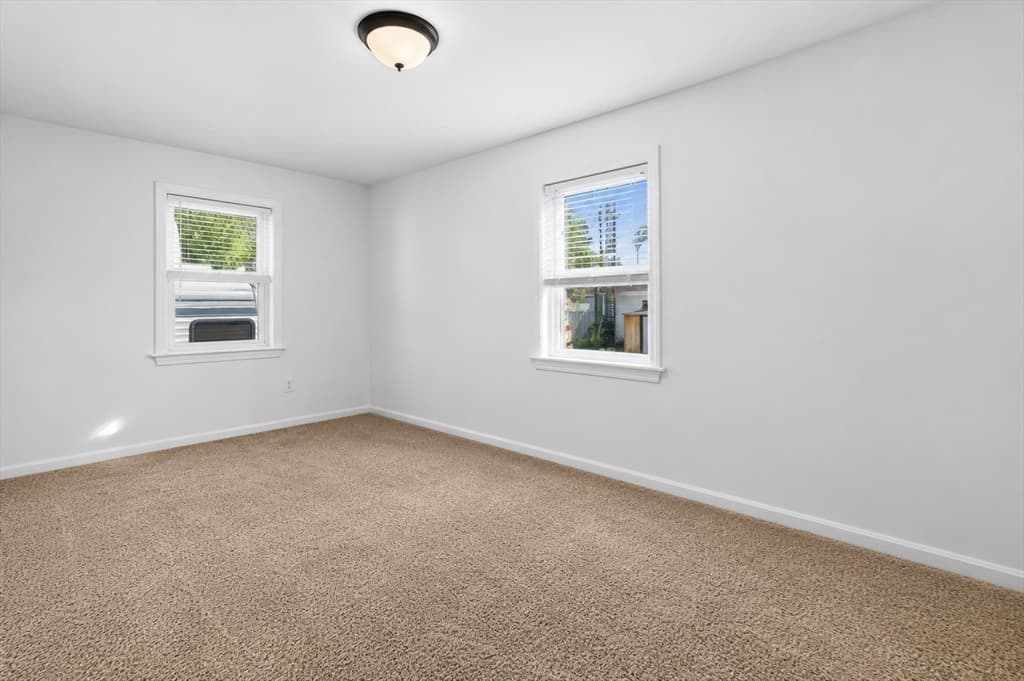 Single Family Residence at 21 Golf St, Fairhaven MA 02719, photo 13 of 28