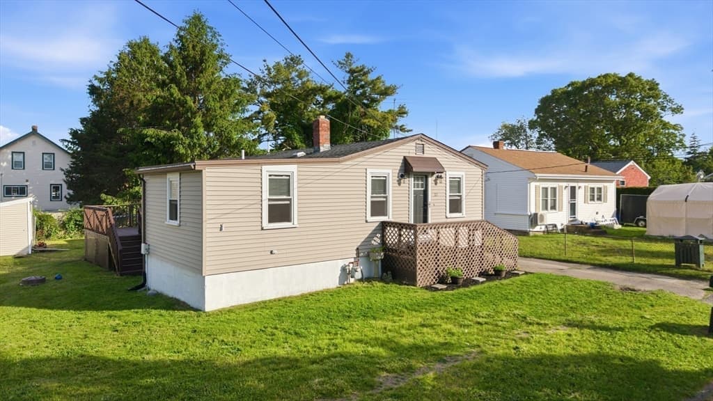 Single Family Residence at 21 Golf St, Fairhaven MA 02719, photo 26 of 28