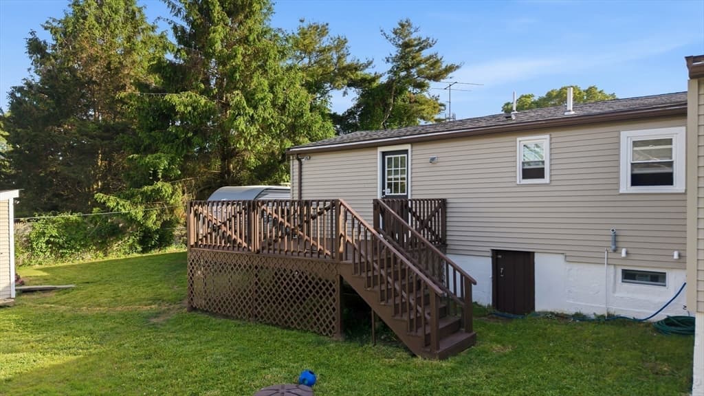 Single Family Residence at 21 Golf St, Fairhaven MA 02719, photo 24 of 28