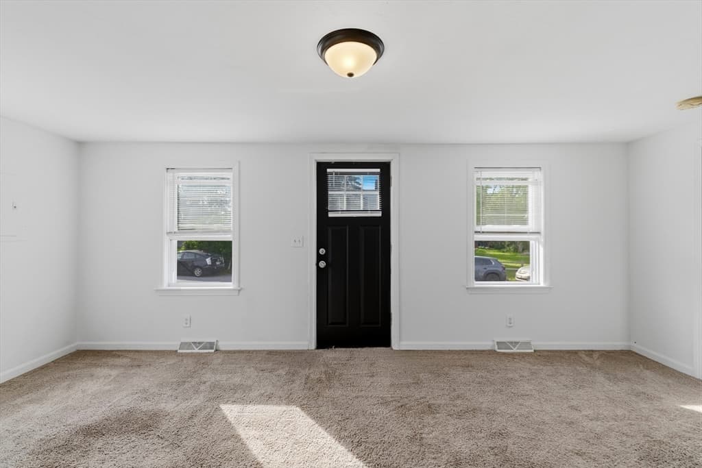 Single Family Residence at 21 Golf St, Fairhaven MA 02719, photo 19 of 28