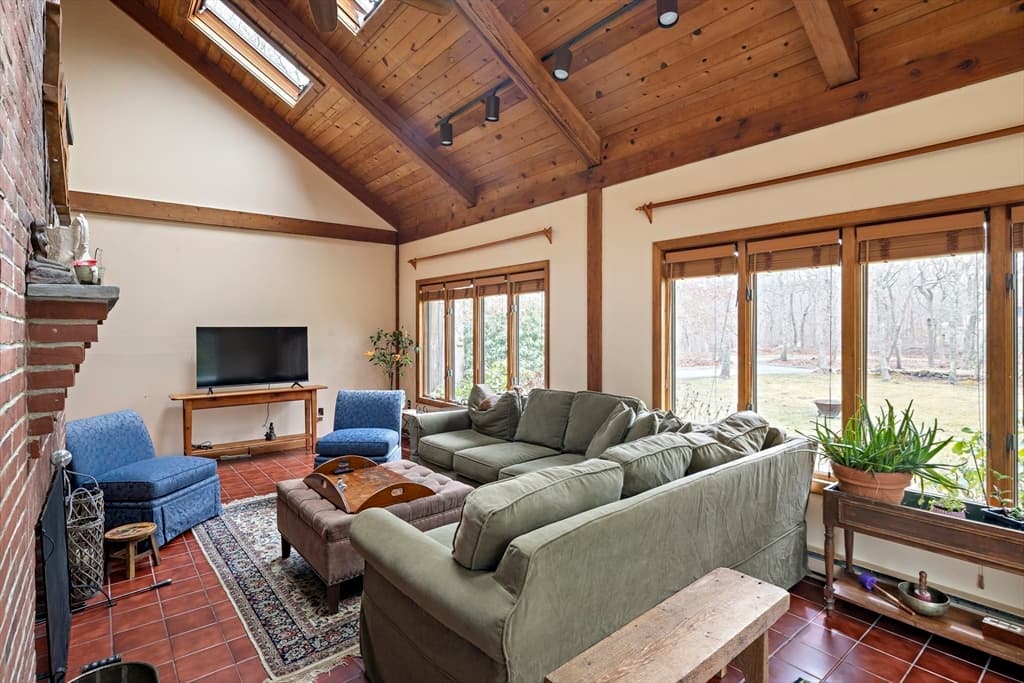 99 Old Purchase Road, Edgartown MA 02539 photo 15