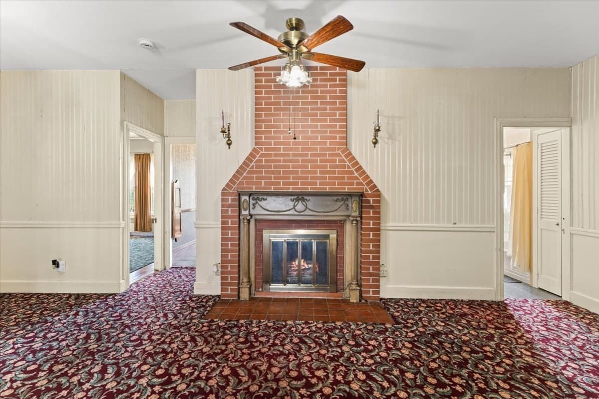 Single Family Residence at 878 Highland Ave, Fall River MA 02720, Fall River, photo 13 of 42