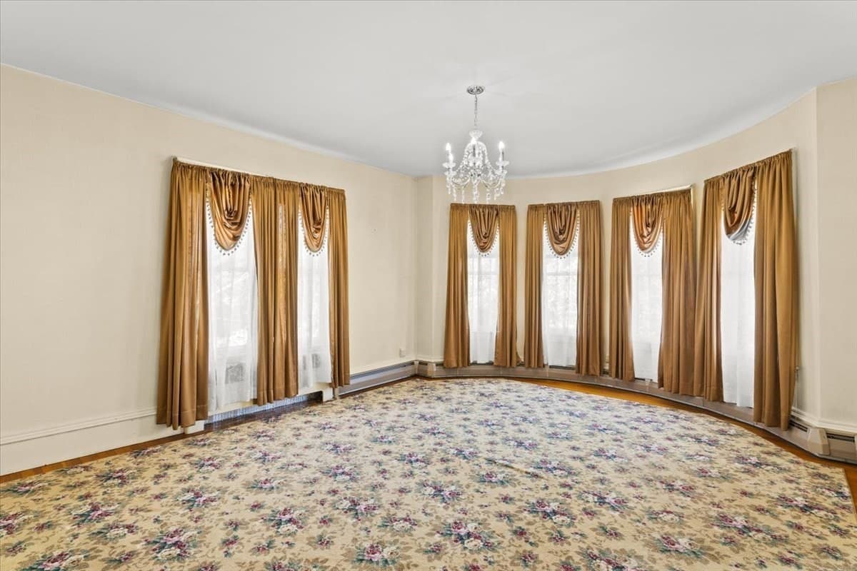 Single Family Residence at 878 Highland Ave, Fall River MA 02720, Fall River, photo 17 of 42