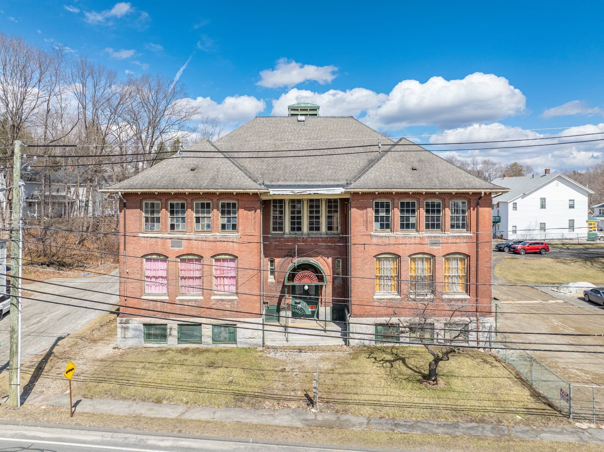 40 Pecks Rd, Pittsfield MA 01201