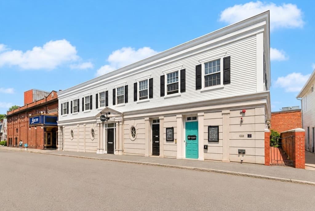 7-11 Wallis St, Beverly MA 01915