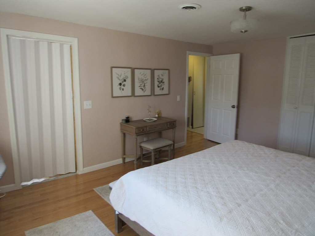 Condominium at 6 Loring Hills Ave # B1, Salem MA 01970, photo 19 of 38