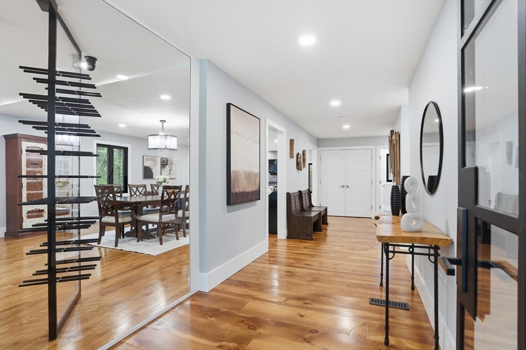 366 River Road, Carlisle MA 01741 photo 4