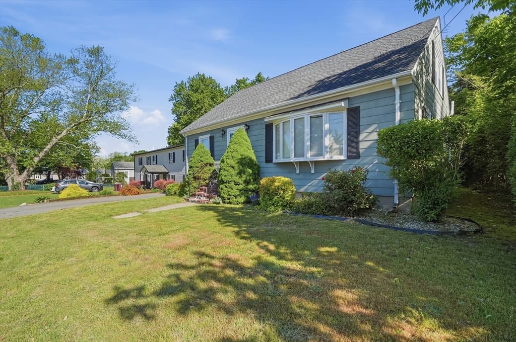 6 Guillotte Street, Acushnet MA 02743 photo 2