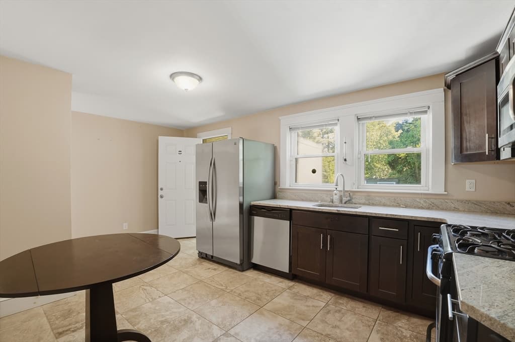 6 Guillotte Street, Acushnet MA 02743 photo 8