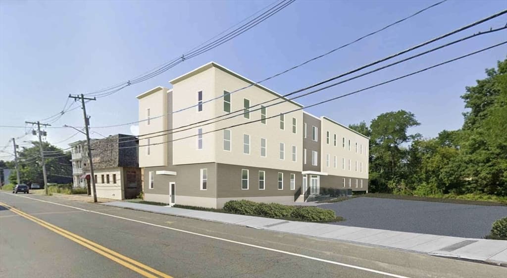 30 Intervale St, Brockton MA 02302