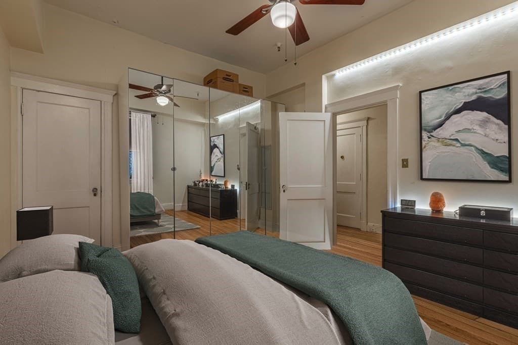 Condominium at 250 Commonwealth Ave # 22, Boston MA 02116, photo 6 of 14